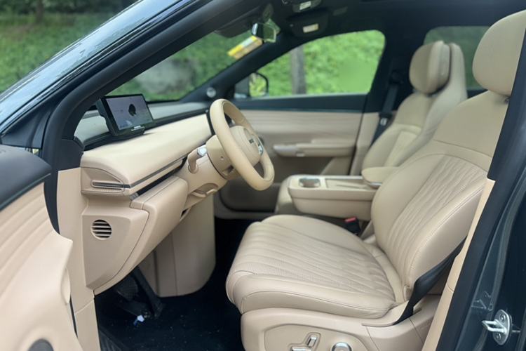 Used EXEED Star Era ET 2025 Range-Extended 240 Pro All-Wheel Drive High-Speed Driver Assistance Interior 4
