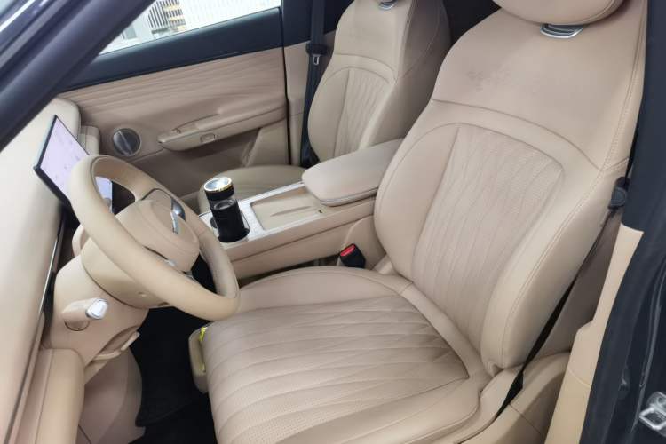 Used EXEED Star Era ET 2025 Extended-Range 265 Max Two-Wheel Drive Urban Advanced Driver Assistance Left Front Seat
