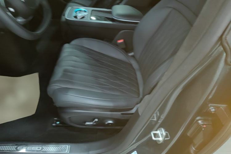 Used EXEED Star Era ET 2025 Extended-Range 240 All-Wheel Drive Supreme Deluxe Left Front Seat