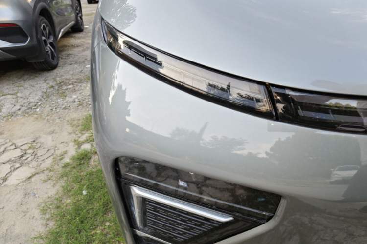 Used EXEED Star Era ET 2025 Extended-Range 265 Pro Two-Wheel Drive High-Speed Driver Assistance Right Front Headlight
