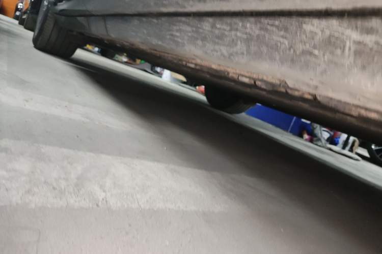 Used EXEED Star Era ET 2025 Extended-Range 265 Pro Two-Wheel Drive High-Speed Driver Assistance Right Side Sill