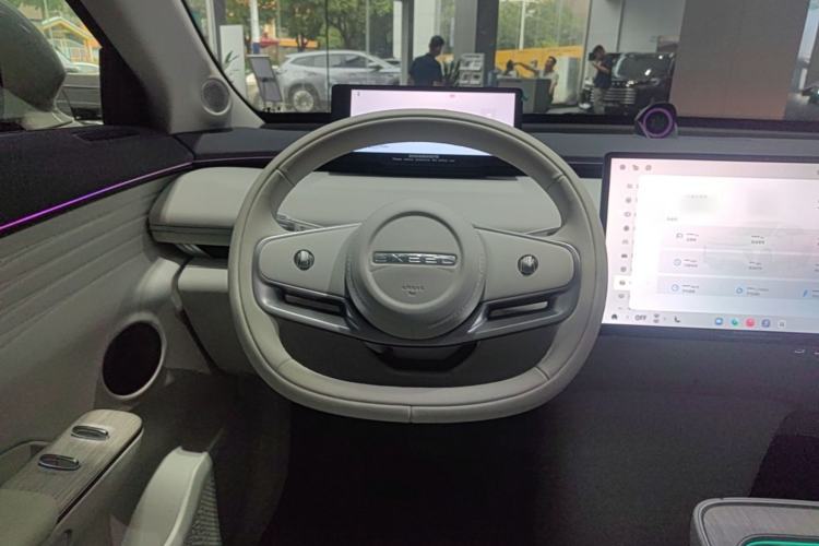 Used EXEED Star Era ET 2025 Extended-Range 265 Max Two-Wheel Drive Urban Advanced Driver Assistance Steering Wheel