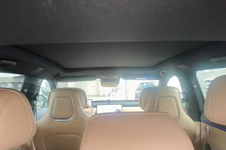 Used EXEED Star Era ET 2025 Pure Electric 760 Max Two-Wheel Drive Urban Advanced Driver Assistance System Headliner