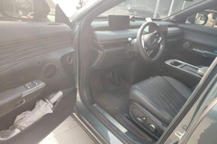 Used EXEED Star Era ET 2025 Extended-Range 265 Pro Two-Wheel Drive High-Speed Driver Assistance Interior 3