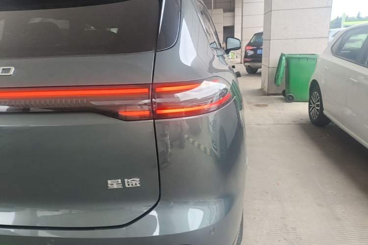 Used EXEED Star Era ET 2025 Pure Electric 760 Max Two-Wheel Drive Urban Advanced Driver Assistance System Right Rear Taillight