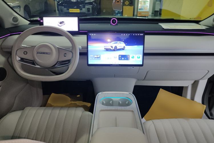 Used EXEED Star Era ET 2025 Range-Extended 240 Pro All-Wheel Drive High-Speed Driver Assistance Center Console