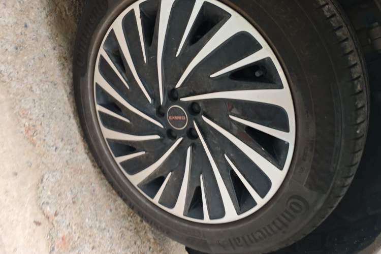 Used EXEED Star Era ET 2025 Extended-Range 240 Max All-Wheel Drive Urban Advanced Driver Assistance Right Front Wheel Hub