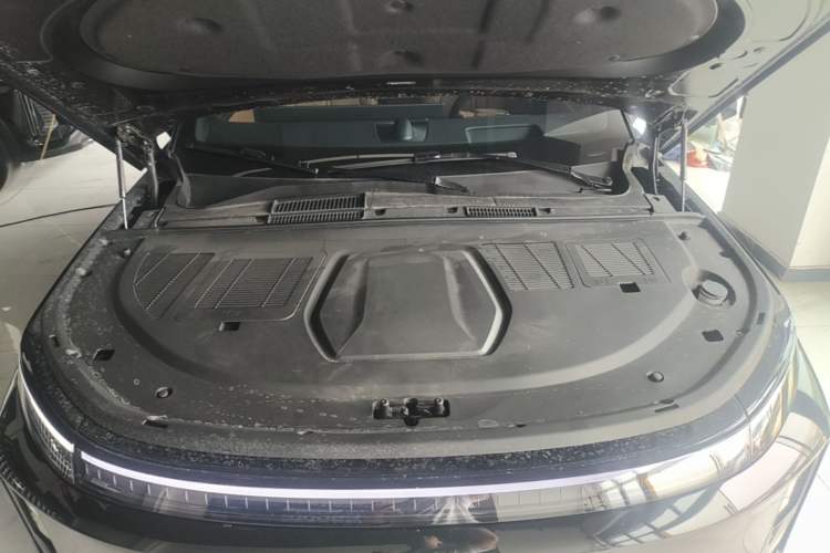 Used EXEED Starway EX7 2026 Model, Range-Extended, Two-Wheel Drive Max Edition Engine Bay