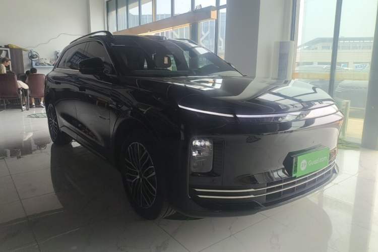 Used EXEED Starway EX7 2026 Model, Range-Extended, Two-Wheel Drive Max Edition Front Right 45 Deg