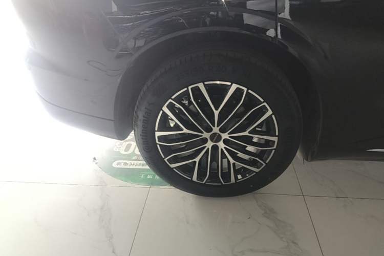 Used EXEED Starway EX7 2026 Model, Range-Extended, Two-Wheel Drive Max Edition Right Rear Wheel Hub