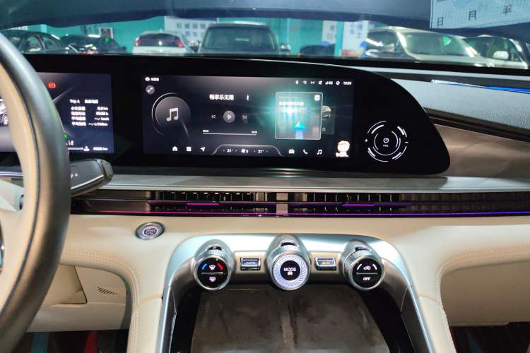 Used EXEED Stellar 2023 400T Four-Wheel Drive Luxury Edition Audio And AC Panel