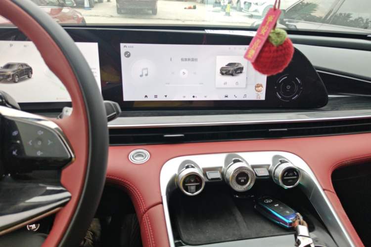 Used EXEED Stellar 2023 400T Four-Wheel Drive Deluxe Edition Audio And AC Panel