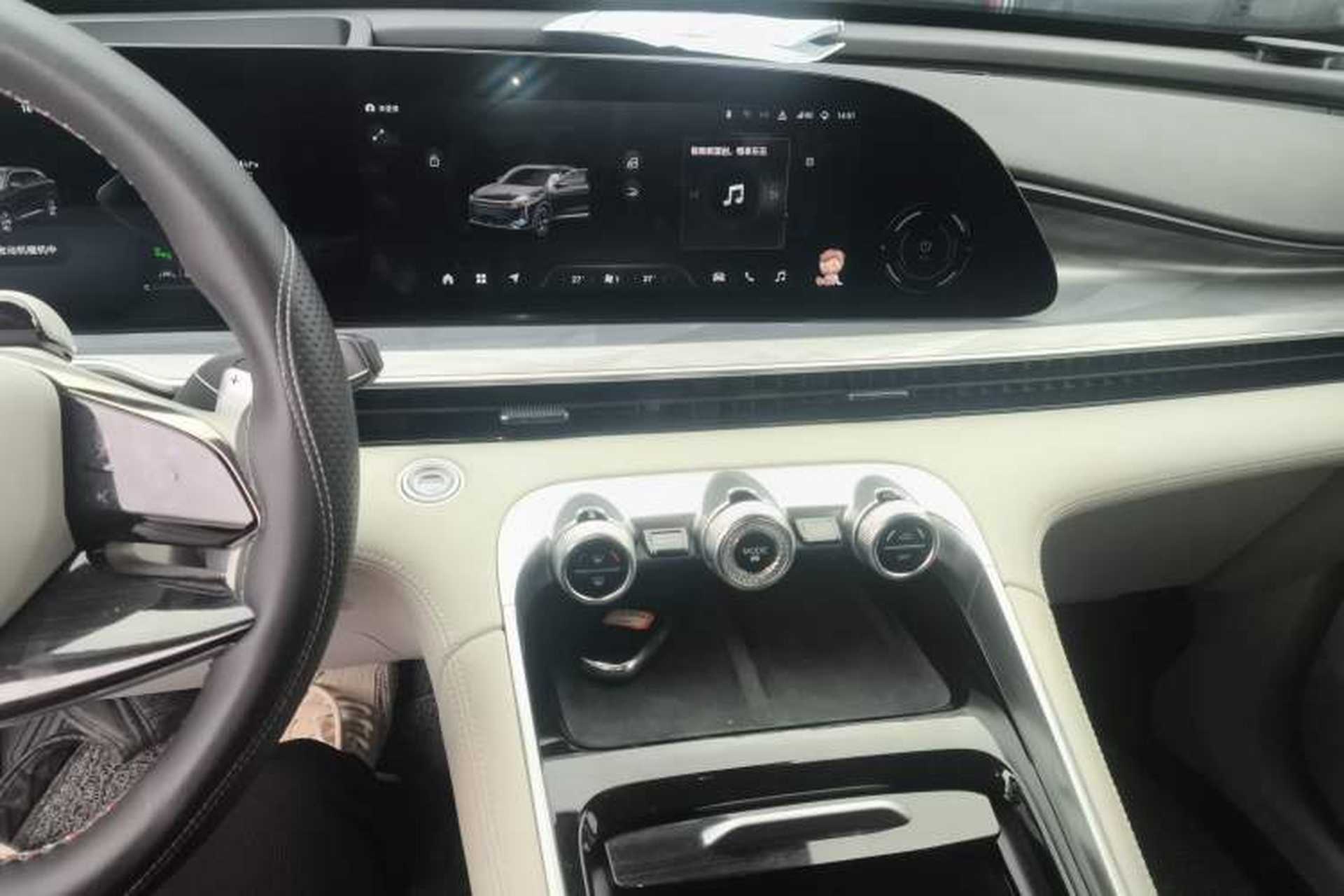 Used EXEED Stellar 2023 400T Four-Wheel Drive Luxury Edition Audio And AC Panel