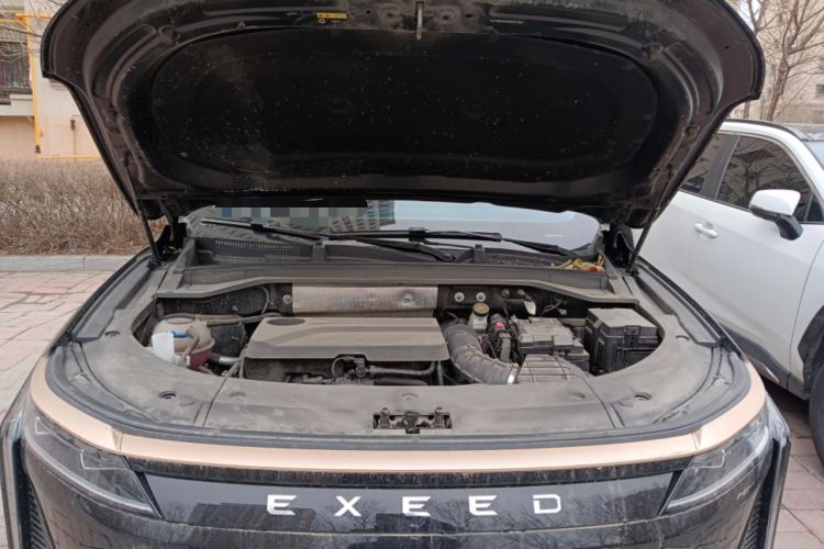 Used EXEED Stellar 2023 400T Two-Wheel Drive Comfort Flyfish Edition Engine Bay