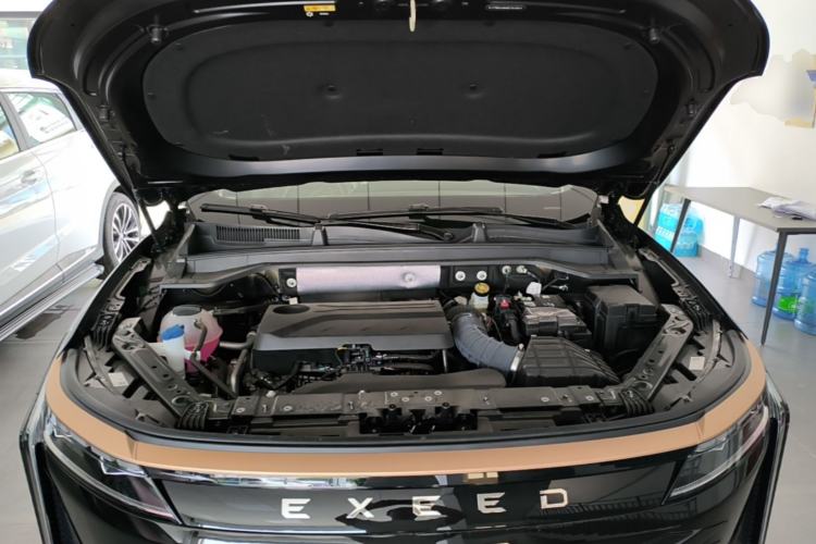 Used EXEED Stellar 2023 400T Two-Wheel Drive Comfort Edition Engine Bay