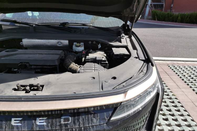 Used EXEED Stellar 2023 400T Four-Wheel Drive Premium Flying Fish Edition Engine Bay Left