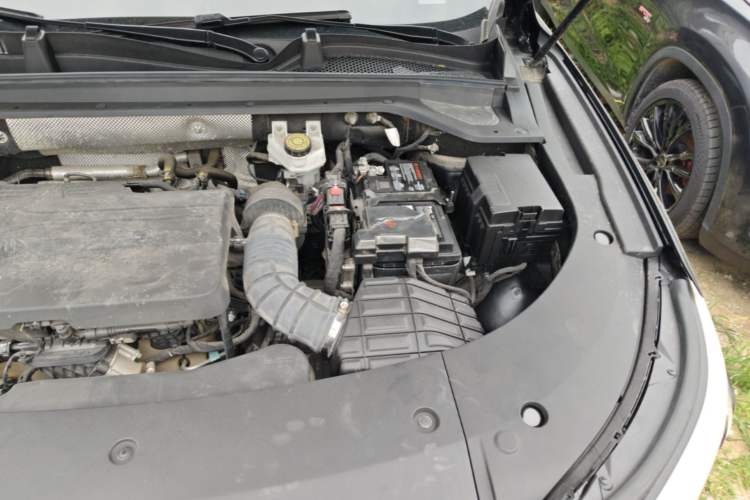 Used EXEED Stellar 2023 400T Four-Wheel Drive Deluxe Edition Engine Bay Left
