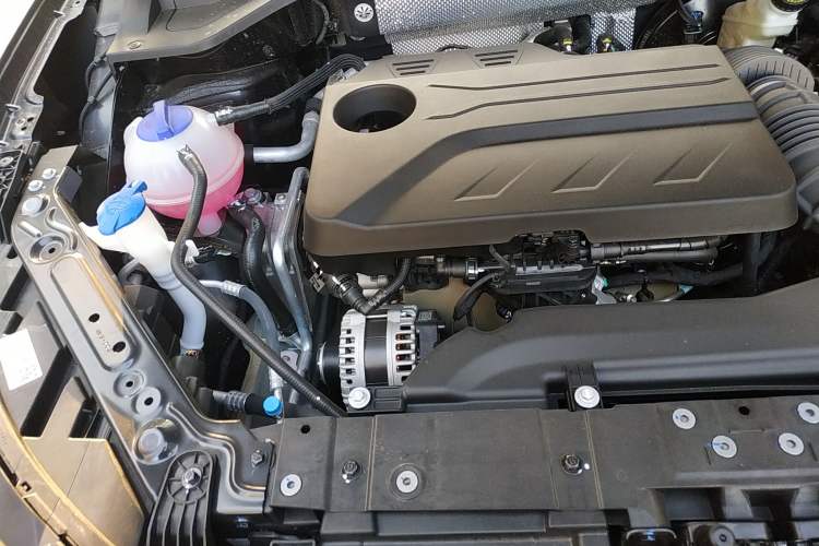 Used EXEED Stellar 2023 400T Two-Wheel Drive Comfort Edition Engine Bay Right