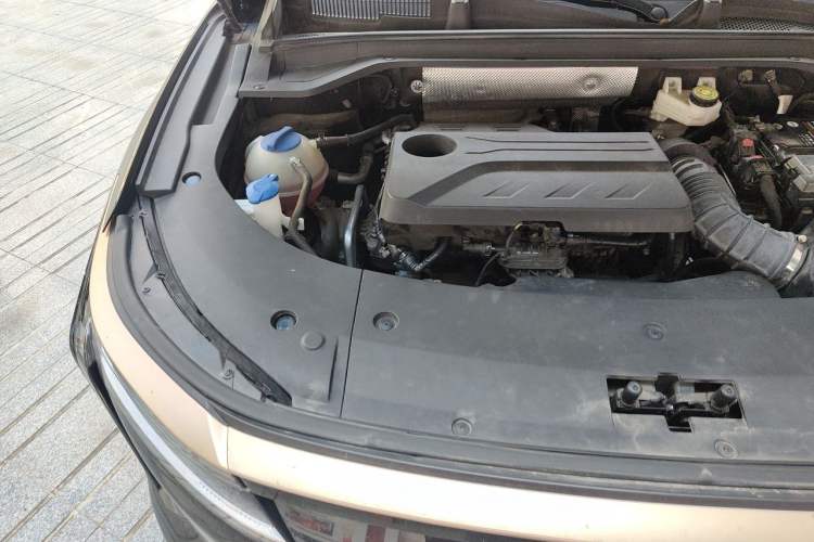 Used EXEED Stellar 2023 400T Four-Wheel Drive Deluxe Edition Engine Bay Right
