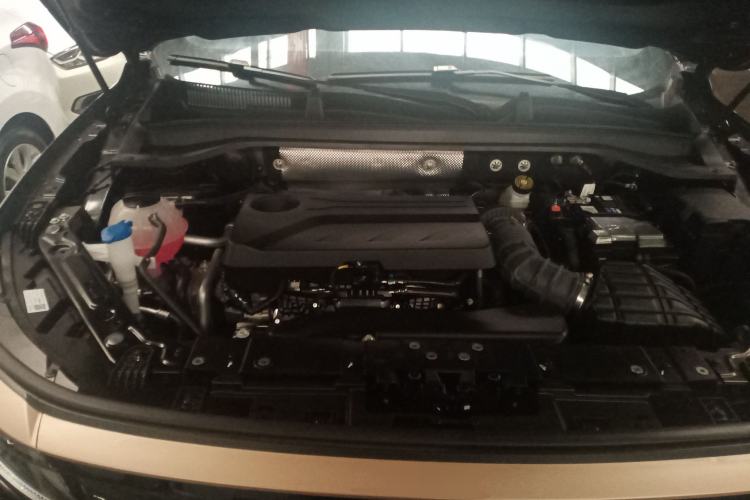 Used EXEED Stellar 2023 400T Two-Wheel Drive Comfort Edition Engine Bay