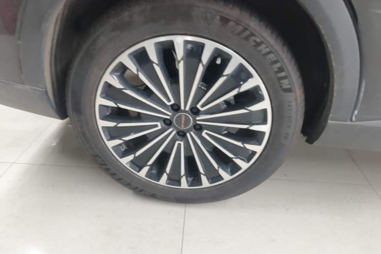 Used EXEED Stellar 2023 400T Two-Wheel Drive Comfort Flyfish Edition Exterior 5