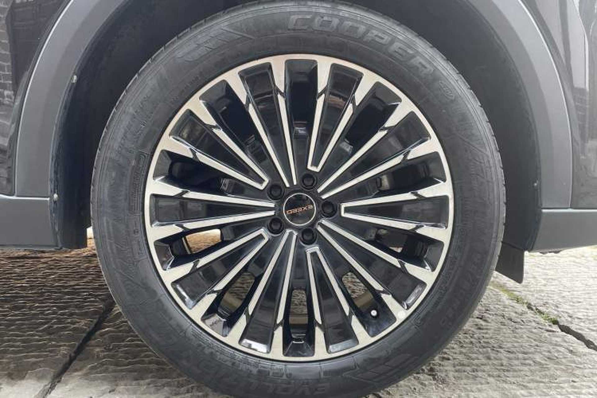 Used EXEED Stellar 2023 400T Four-Wheel Drive Premium Flying Fish Edition Exterior 8