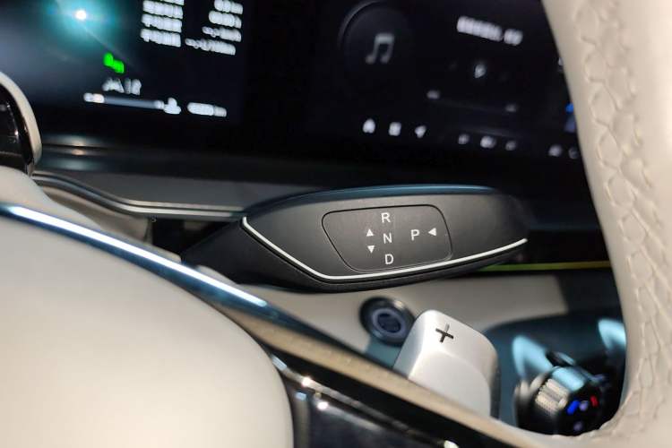 Used EXEED Stellar 2023 400T Four-Wheel Drive Luxury Edition Gear Lever