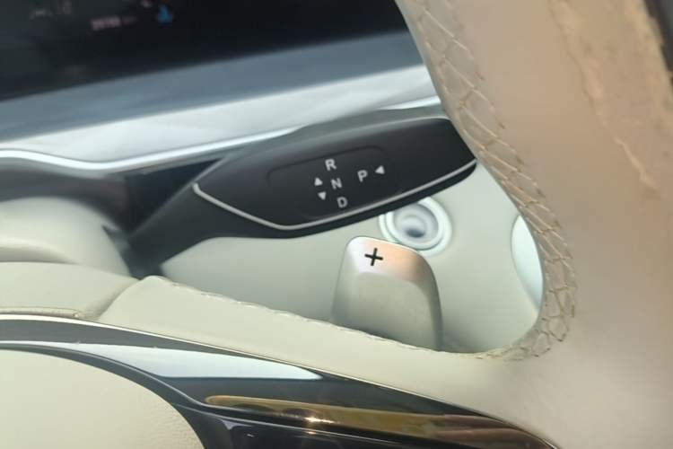 Used EXEED Stellar 2023 400T Two-Wheel Drive Luxury Edition Gear Lever