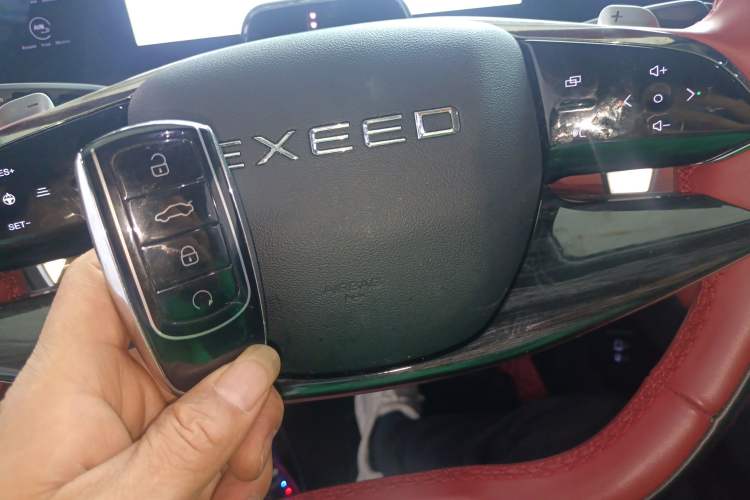 Used EXEED Stellar 2023 400T Four-Wheel Drive Premium Flying Fish Edition Interior 1