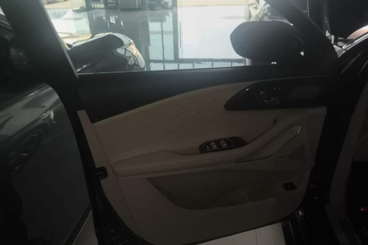 Used EXEED Stellar 2023 400T Two-Wheel Drive Luxury Edition Interior 7