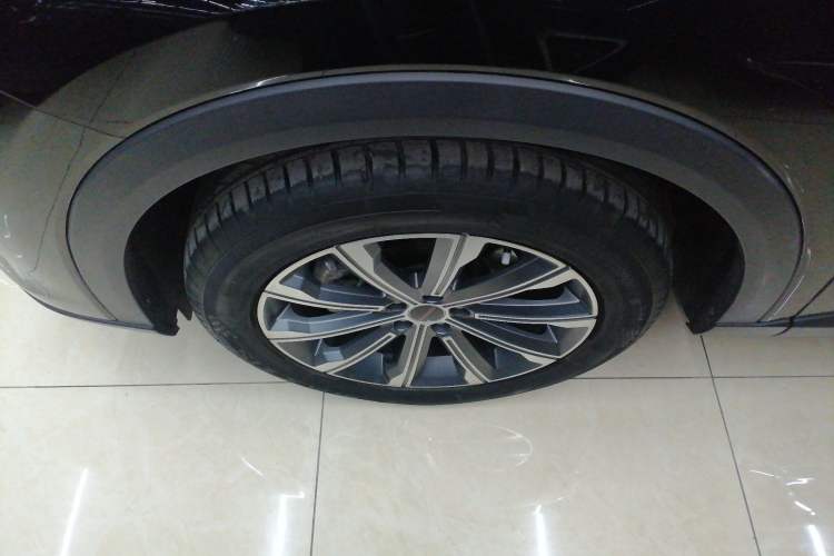 Used EXEED Stellar 2023 400T Two-Wheel Drive Comfort Edition Left Front Wheel Hub