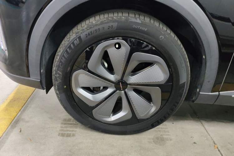 Used EXEED Stellar 2023 400T Four-Wheel Drive Luxury Edition Left Front Wheel Hub