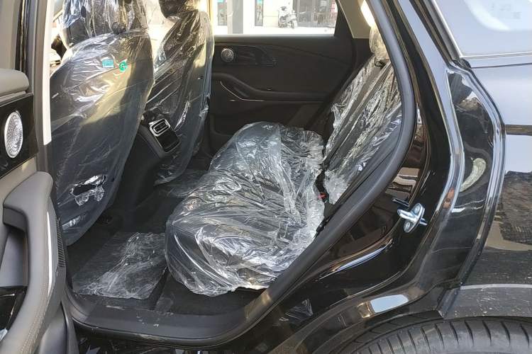 Used EXEED Stellar 2023 400T Two-Wheel Drive Comfort Edition Left Rear Seat