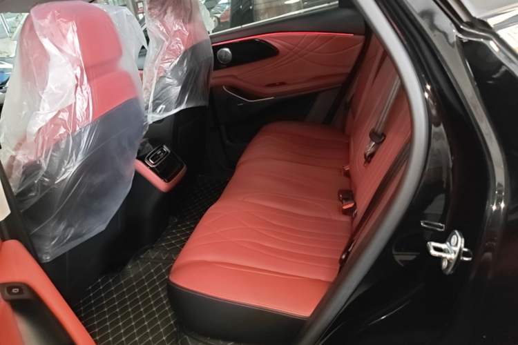 Used EXEED Stellar 2023 400T Four-Wheel Drive Deluxe Edition Left Rear Seat