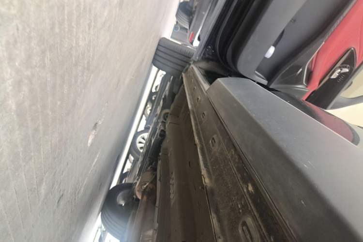 Used EXEED Stellar 2023 400T Two-Wheel Drive Comfort Edition Left Side Sill