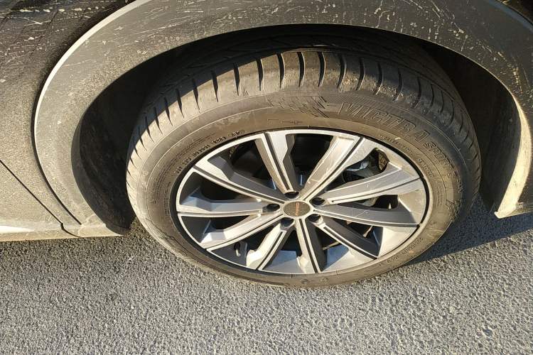 Used EXEED Stellar 2023 400T Two-Wheel Drive Comfort Edition Right Front Wheel Hub