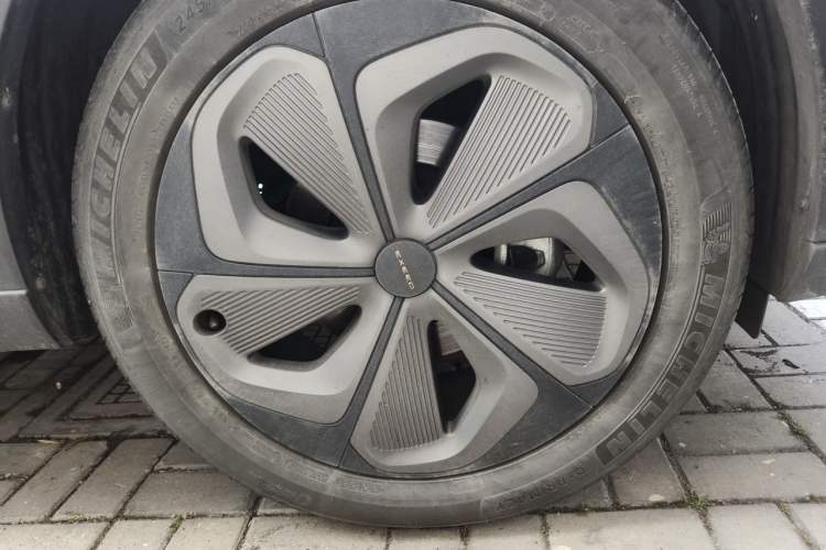 Used EXEED Stellar 2023 400T Four-Wheel Drive Luxury Edition Right Front Wheel Hub