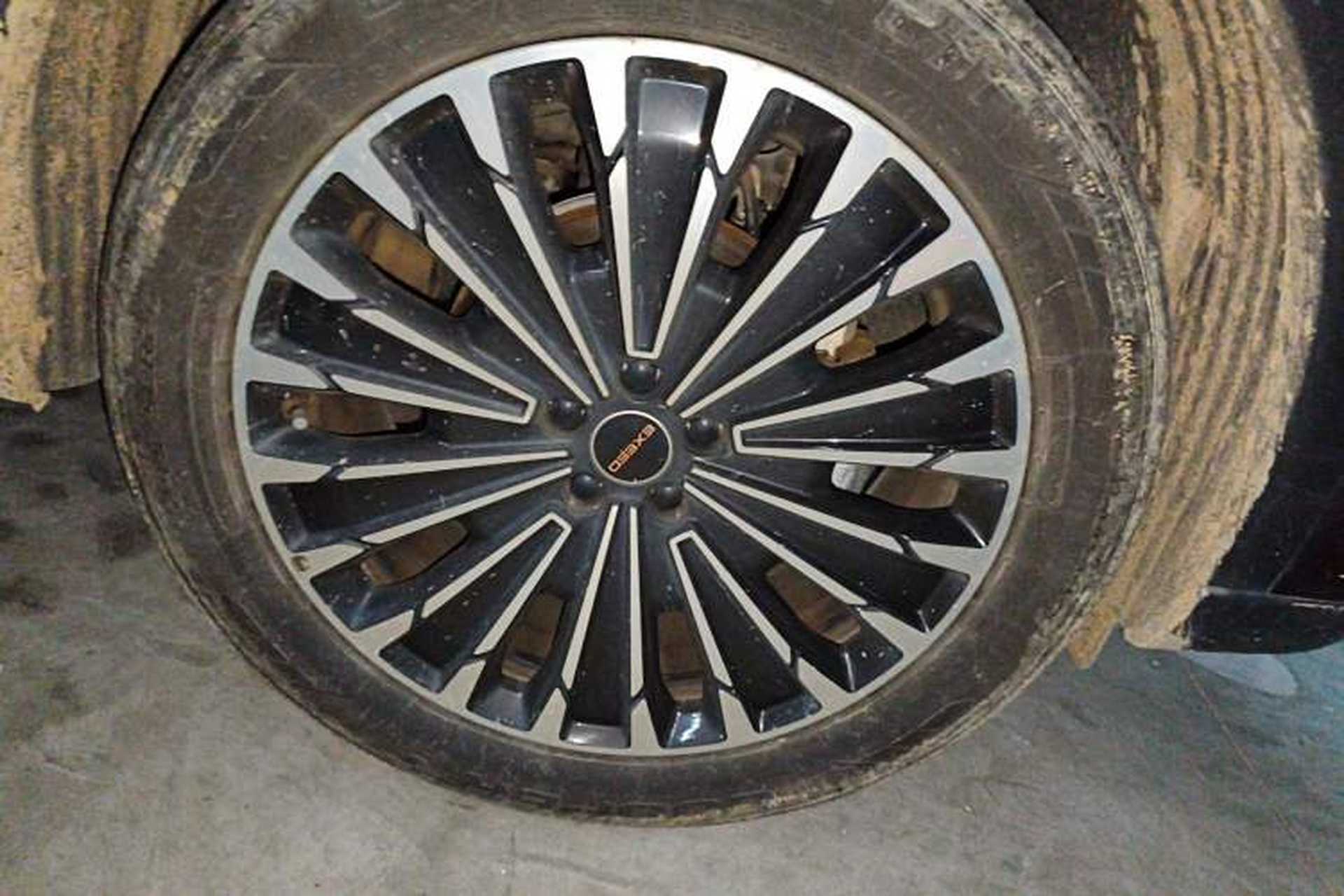 Used EXEED Stellar 2023 400T Two-Wheel Drive Comfort Flyfish Edition Right Front Wheel Hub
