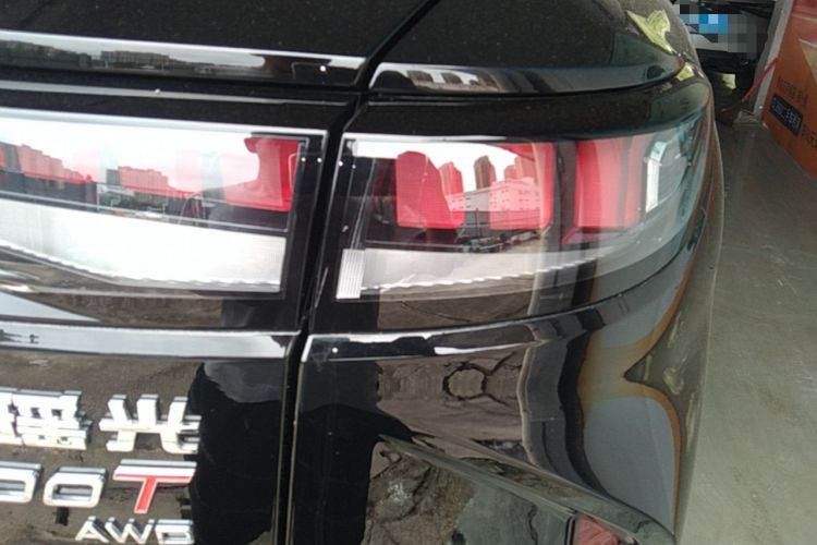 Used EXEED Stellar 2023 400T Four-Wheel Drive Premium Flying Fish Edition Right Rear Taillight