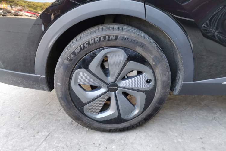 Used EXEED Stellar 2023 400T Four-Wheel Drive Luxury Edition Right Rear Wheel Hub