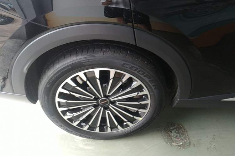 Used EXEED Stellar 2023 400T Four-Wheel Drive Premium Flying Fish Edition Right Rear Wheel Hub
