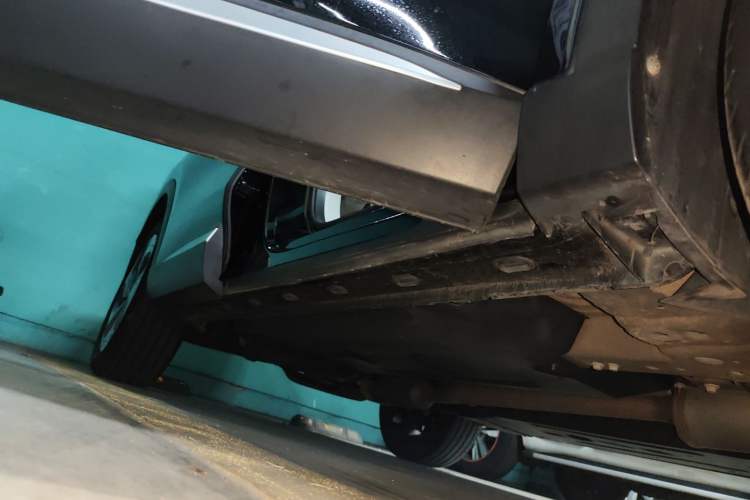 Used EXEED Stellar 2023 400T Four-Wheel Drive Luxury Edition Right Side Sill