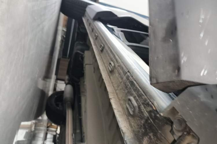 Used EXEED Stellar 2023 400T Four-Wheel Drive Premium Flying Fish Edition Right Side Sill