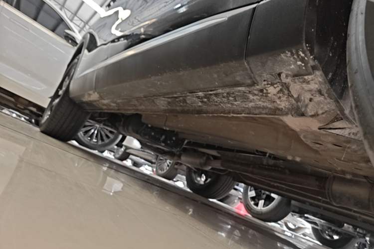 Used EXEED Stellar 2023 400T Four-Wheel Drive Deluxe Edition Right Side Sill