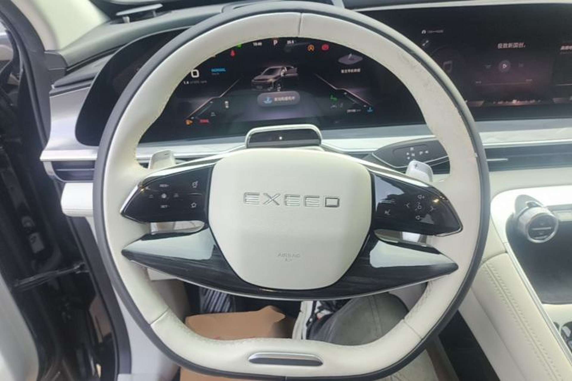 Used EXEED Stellar 2023 400T Two-Wheel Drive Luxury Edition Steering Wheel