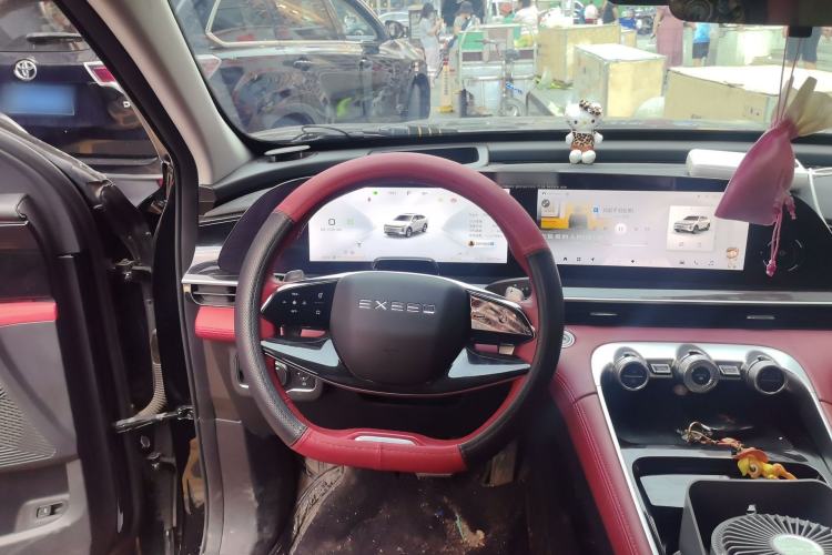 Used EXEED Stellar 2023 400T Two-Wheel Drive Comfort Flyfish Edition Steering Wheel
