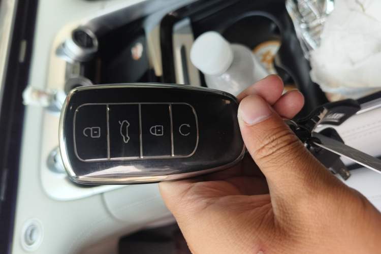 Used EXEED Stellar 2023 400T Four-Wheel Drive Luxury Edition Vehicle Key