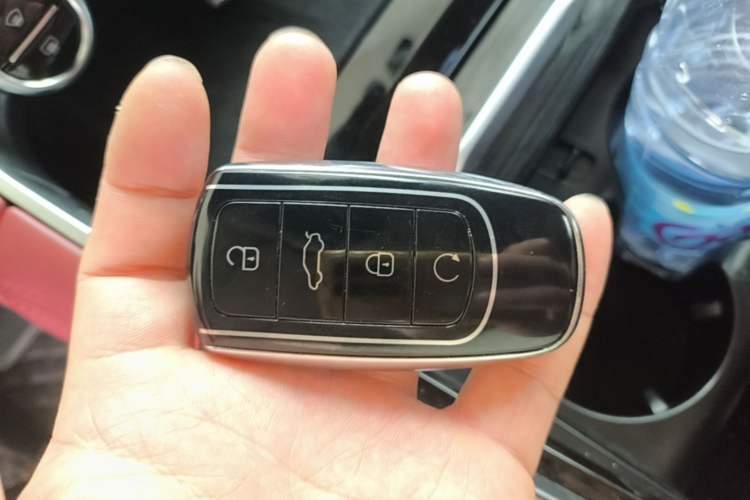 Used EXEED Stellar 2023 400T Four-Wheel Drive Deluxe Edition Vehicle Key