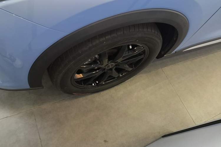 Used EXEED Stellar 2023 400T Two-Wheel Drive Comfort Edition Left Front Wheel Hub