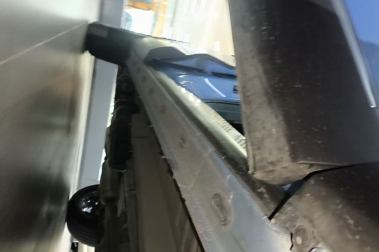 Used EXEED Stellar 2023 400T Two-Wheel Drive Comfort Edition Right Side Sill